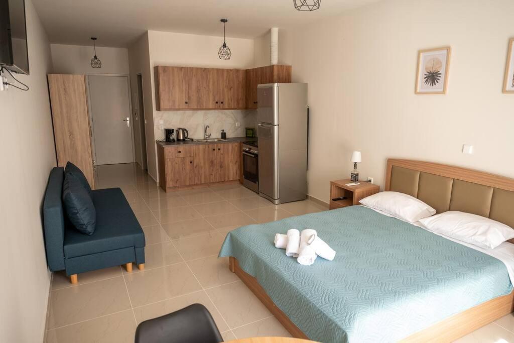 Anesis Airport Rooms 204 코로피온 외부 사진